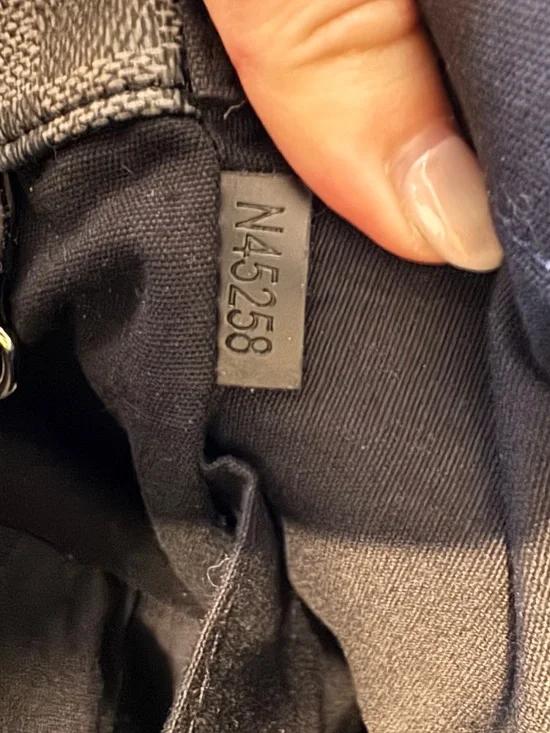 Louis Vuitton Damier Graphite Canvas District MM Bag - Picture 9 of 10